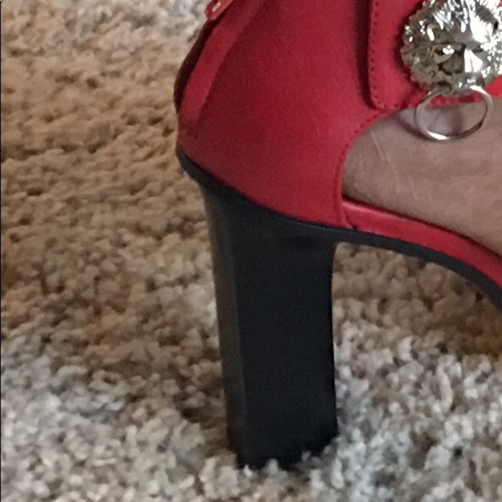 Versace Pumps - image 4